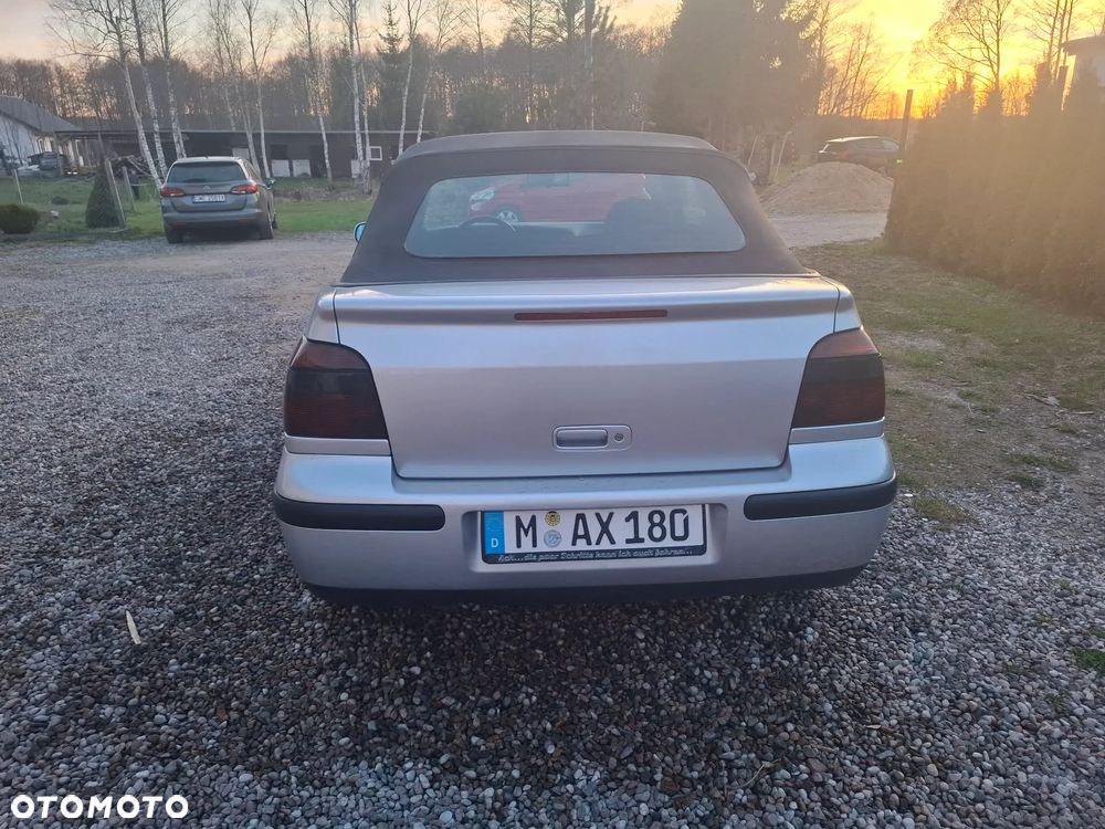 Volkswagen Golf 2.0 GTI - 2