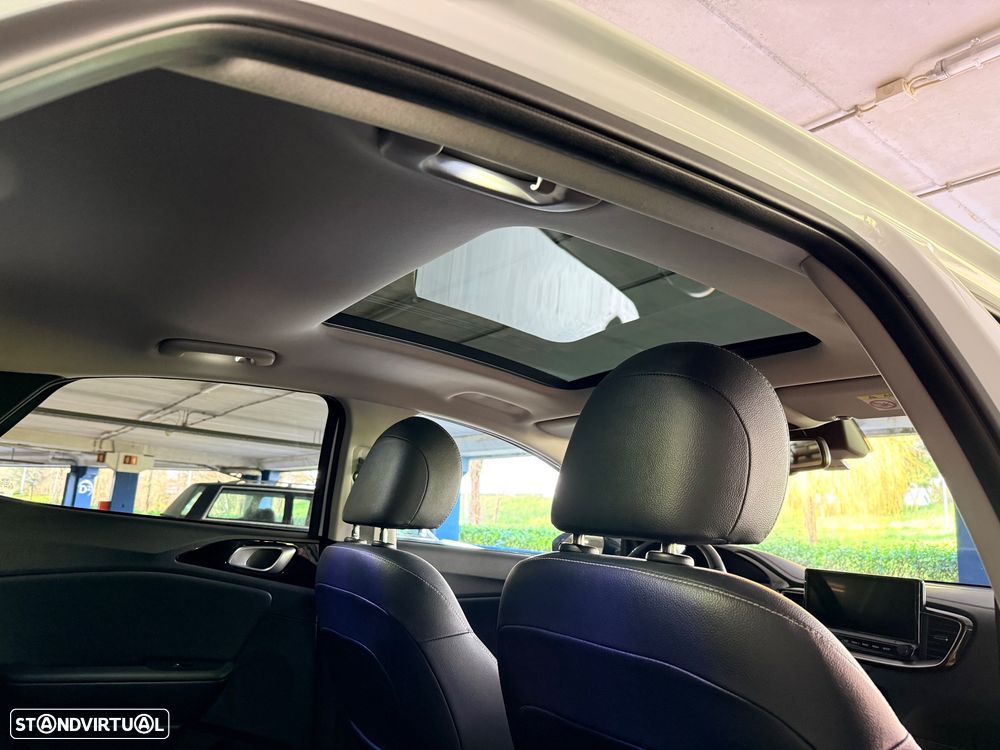 Kia XCeed 1.0 T-GDI Tech+SRF - 15