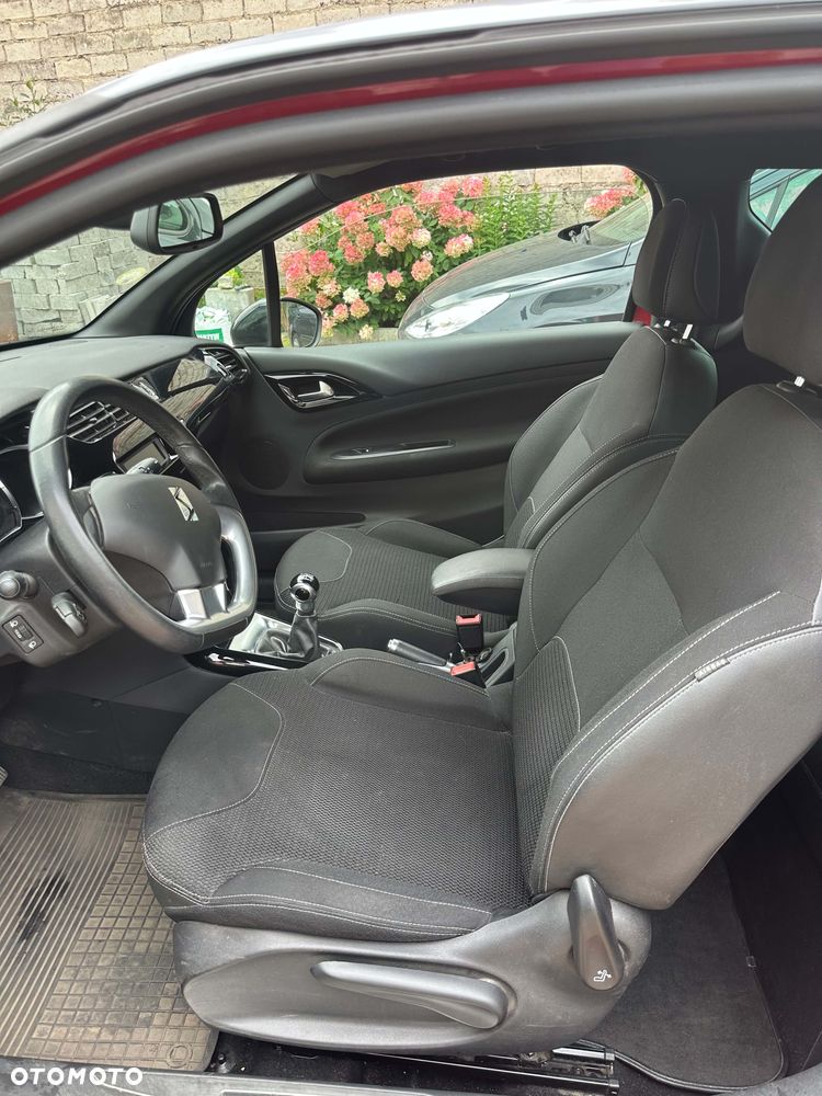 Citroën DS3 1.6 HDi SoChic - 14