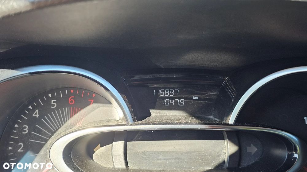 Renault Clio - 10