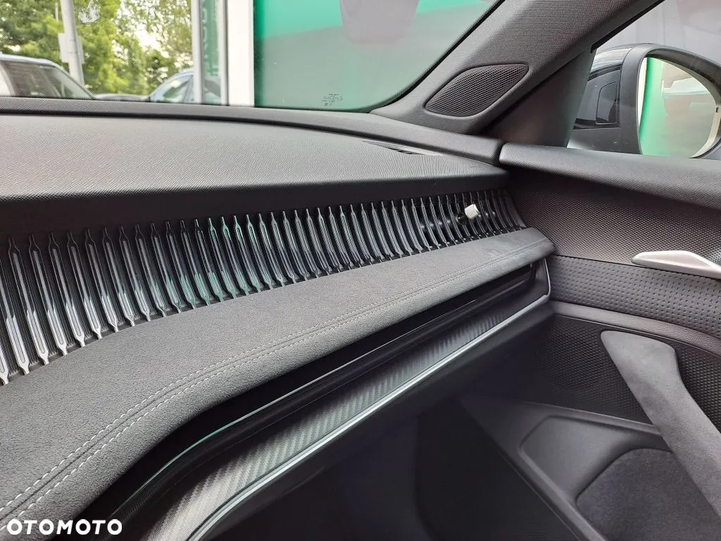 Skoda Superb 2.0 TSI Sportline DSG - 18