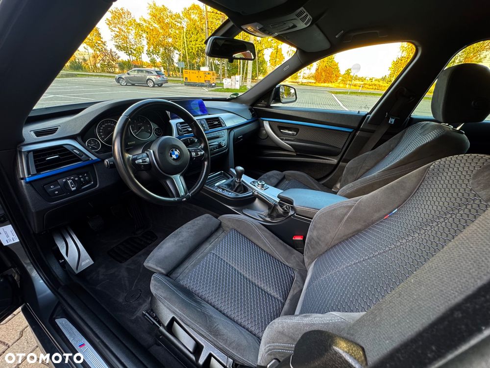 BMW 3GT 325d M Sport - 39