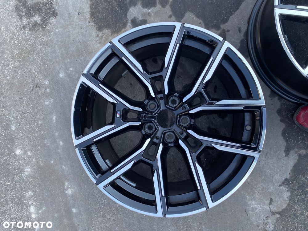BMW IV 4 i4 G26 M pakiet M-pakiet 4 G22 G23 G24 ORYGINALNA ! felga aluminiowa 19 cali.   9 J x 19  9Jx19  5x112 5 x 112  ET42 is 42  8747305 CMS 1256-6  5A504D8  032617 - 7