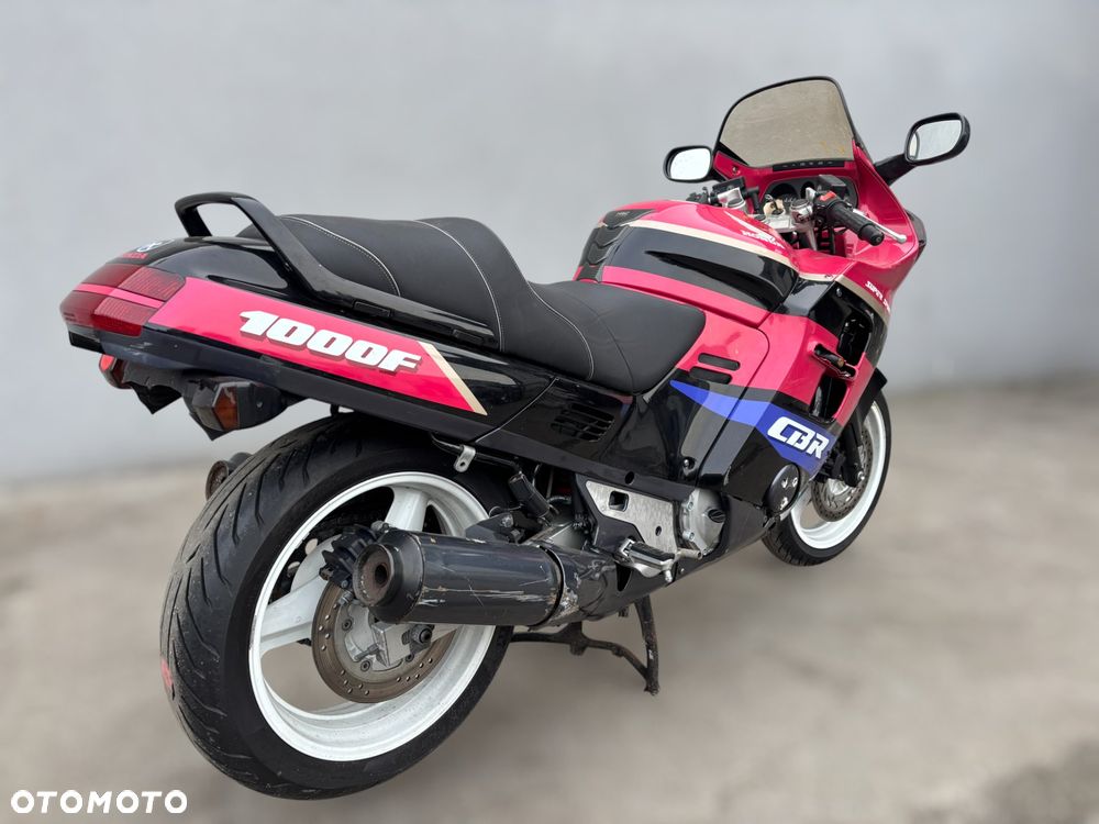 Honda CBR - 3