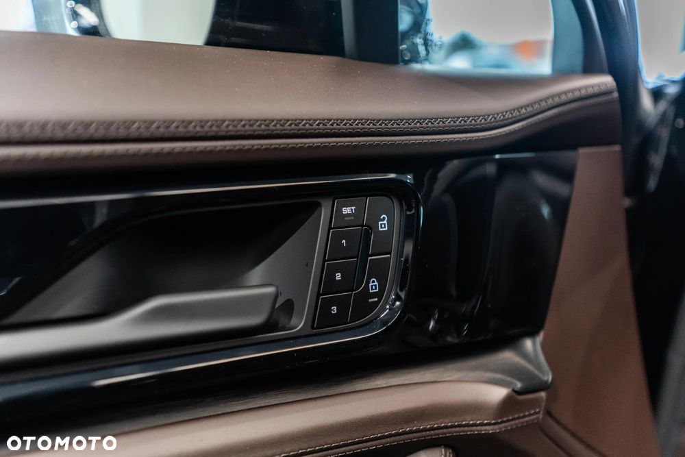 Porsche Panamera Turbo E-Hybrid PHEV - 20