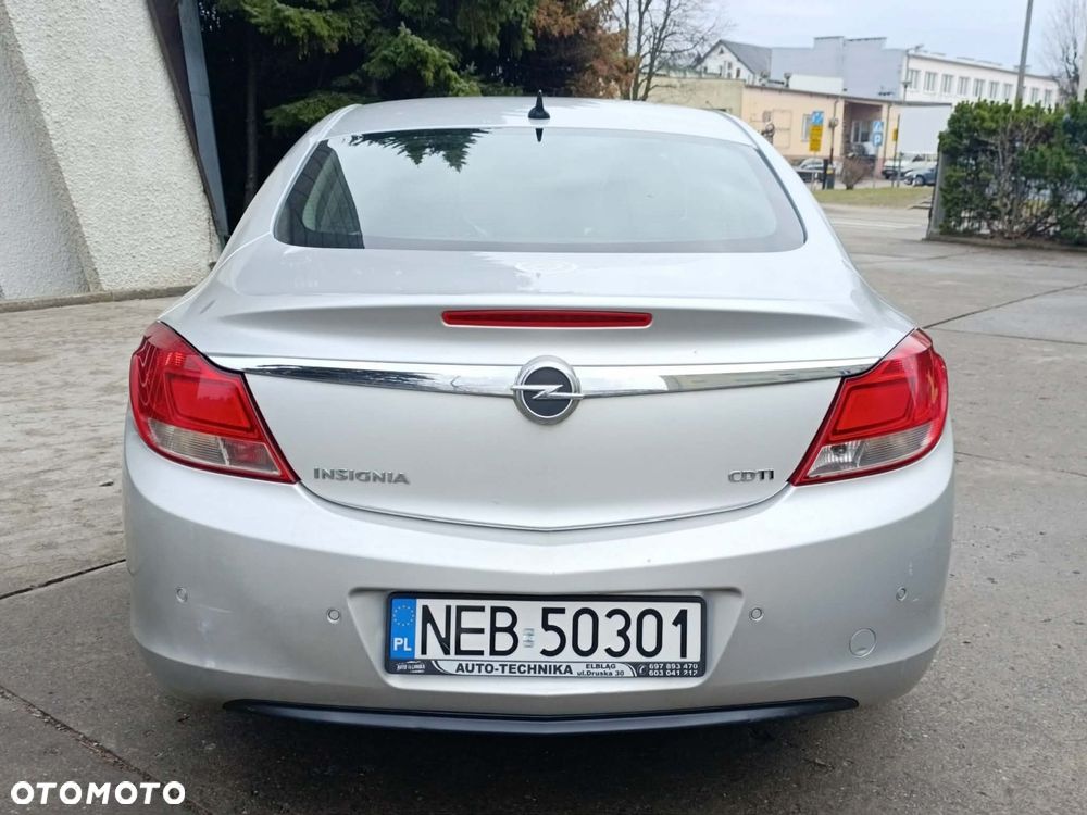 Opel Insignia 2.0 CDTI Cosmo - 3