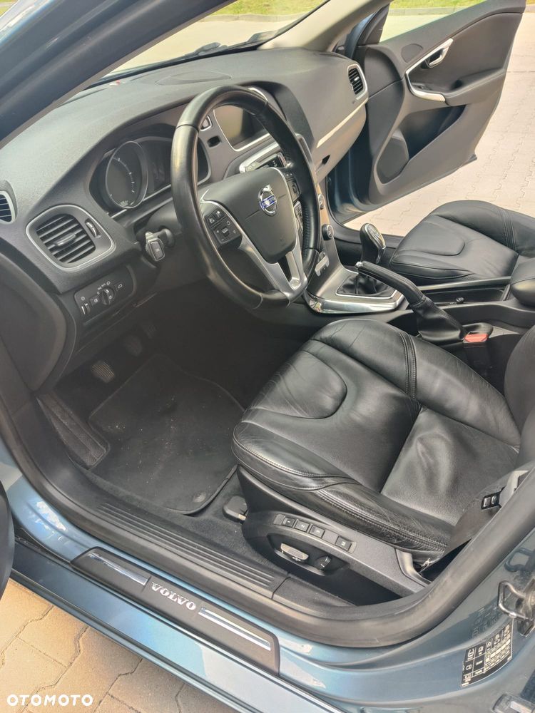 Volvo V40 D4 Summum - 11
