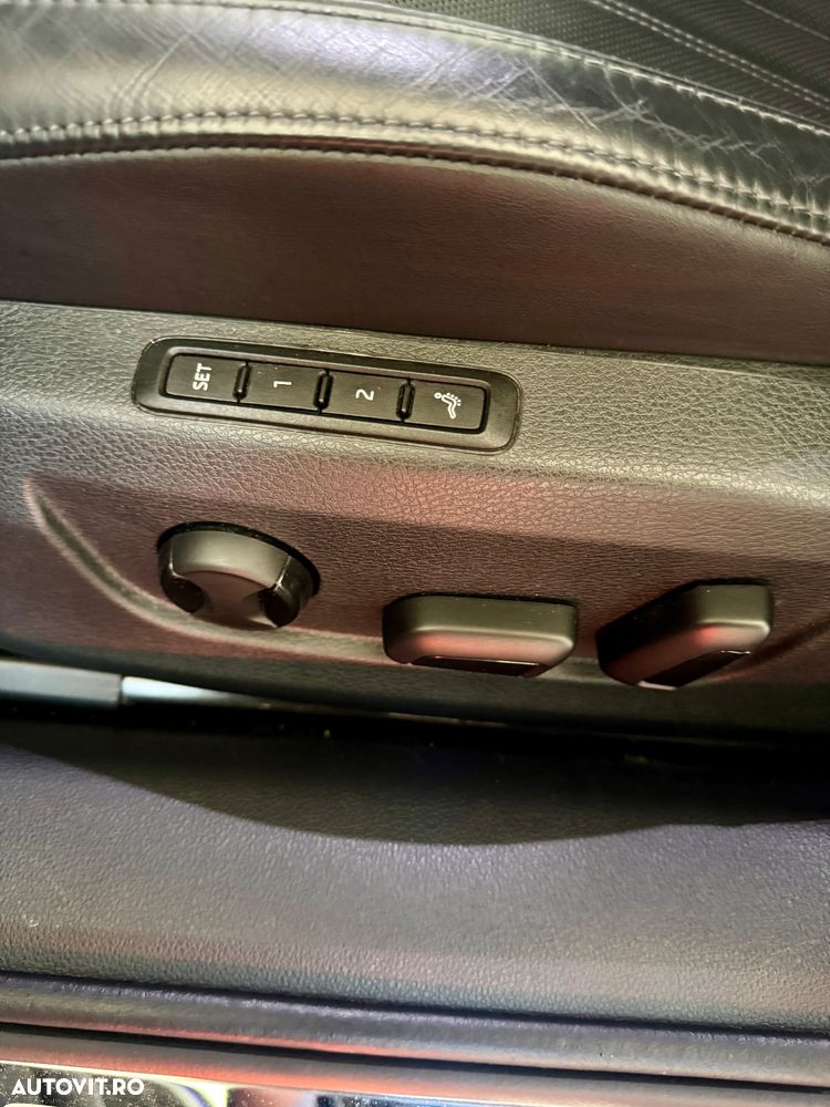 Skoda Superb 2.0 TDI DSG Premium Edition - 9