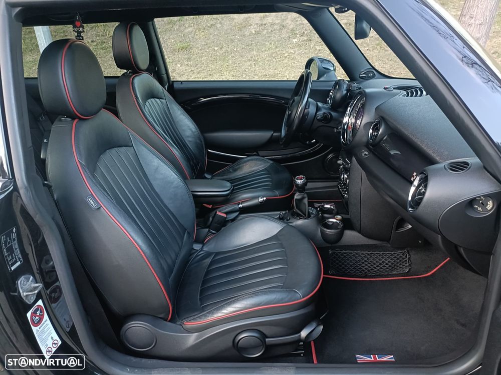 MINI Coupé John Cooper Works - 16