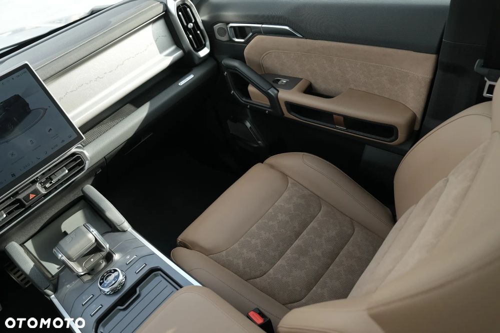 Jetour Traveller - 29