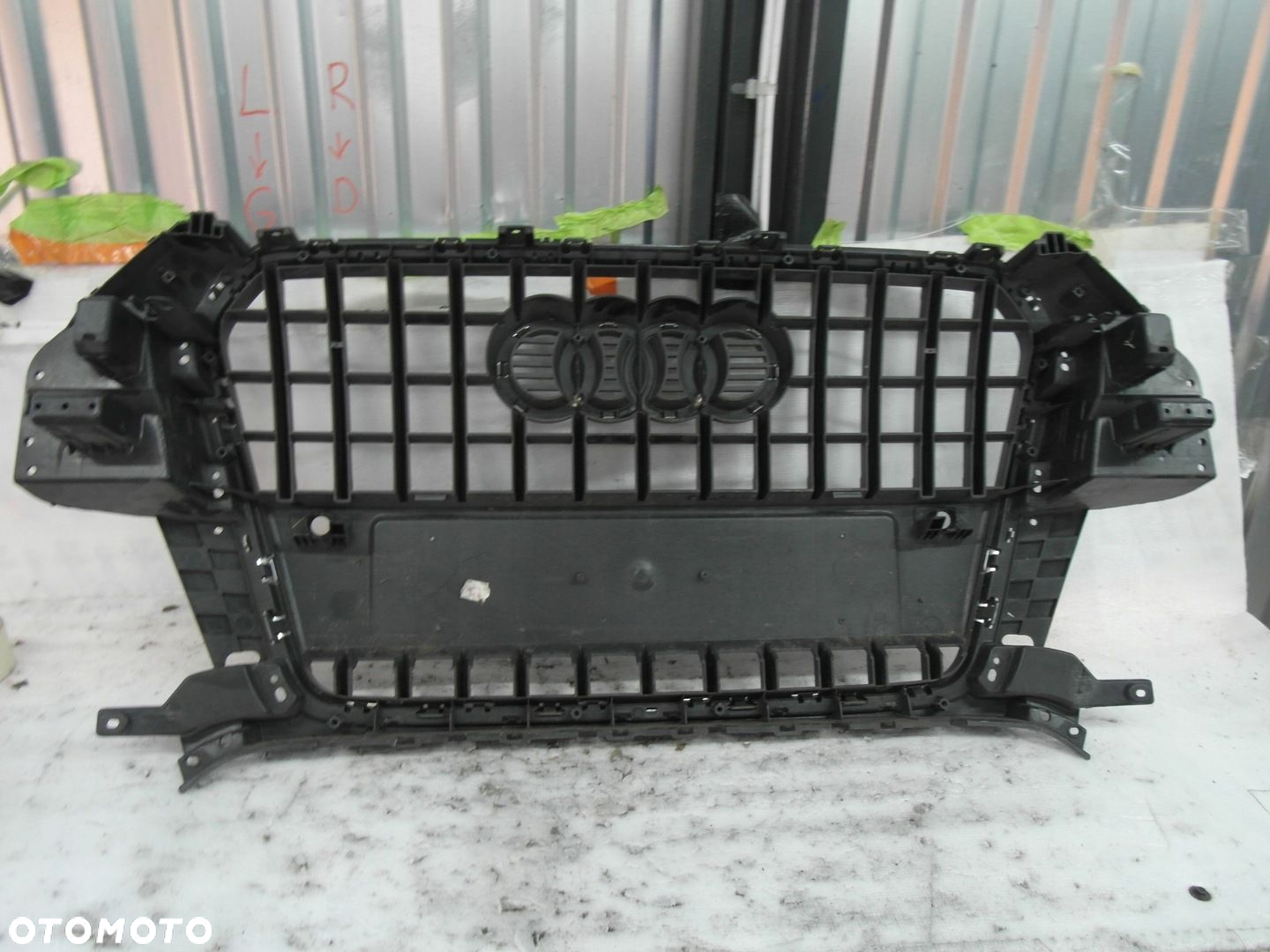 GRILL ATRAPA ZDERZAKA AUDI Q3 8U0853653H NR 70 - 5