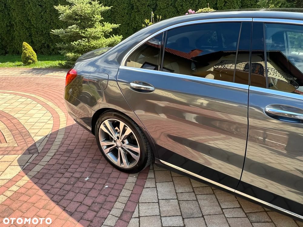 Mercedes-Benz Klasa C 300 7G-TRONIC - 6