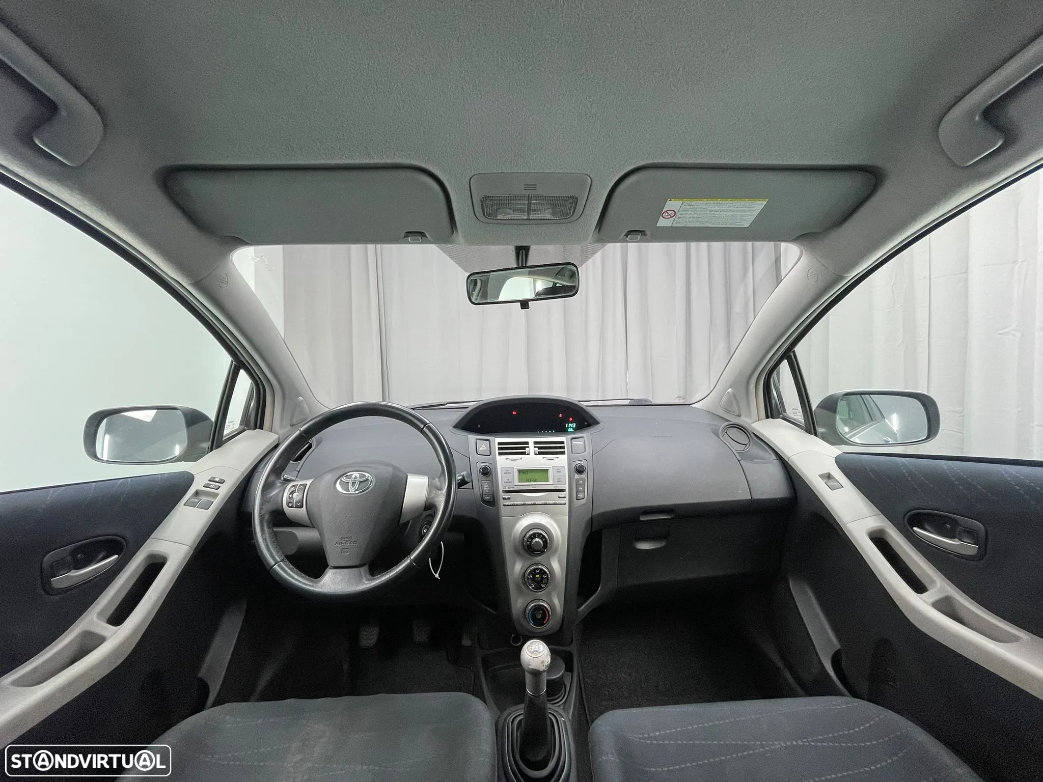 Toyota Yaris 1.4 D-4D AC - 9