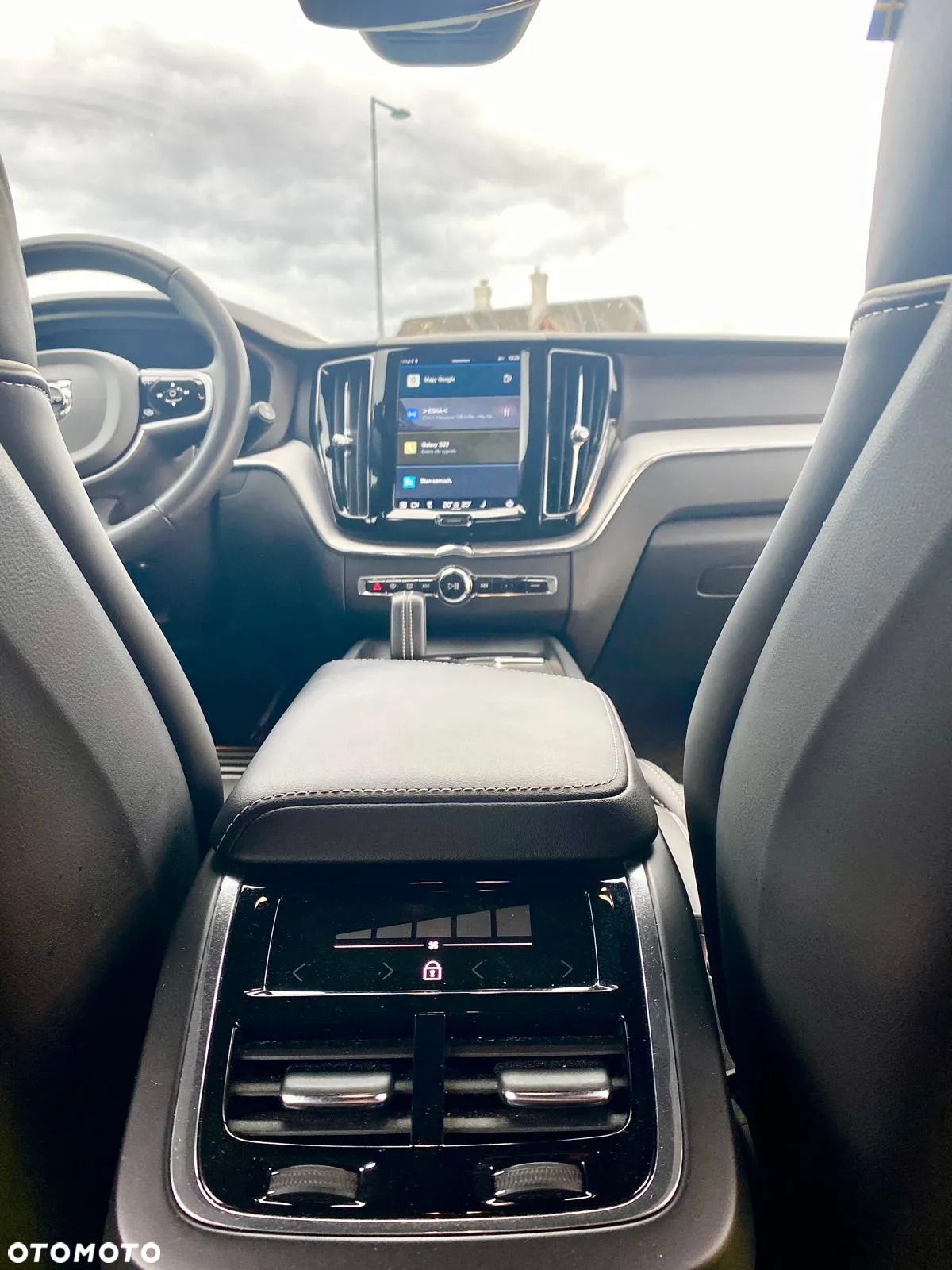 Volvo XC 60 T5 AWD R-Design - 14