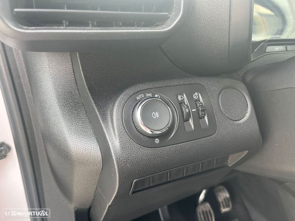 Opel Combo 1.5 CDTi 102cv L1H1 - FIBRADA ISOTÉRMICA C/FRIO - 25