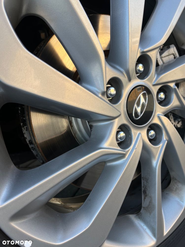 Hyundai Tucson - 16