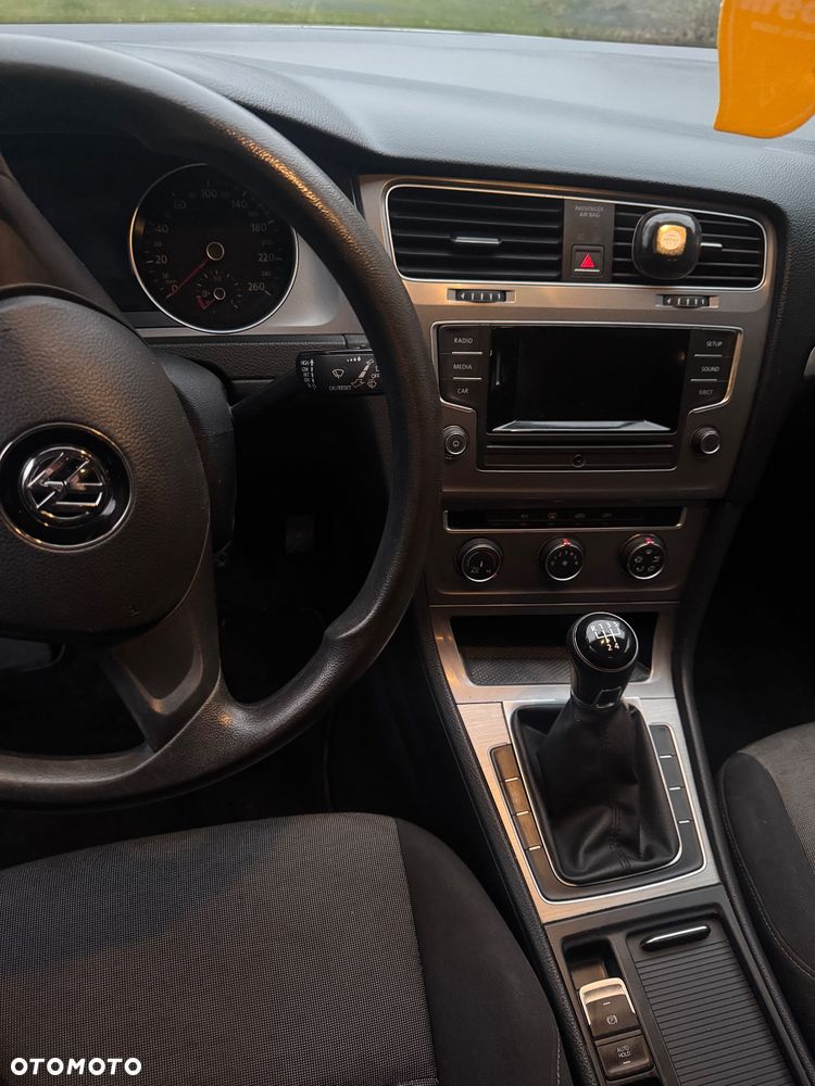 Volkswagen Golf 1.6 TDI BlueMotion Technology Trendline - 11