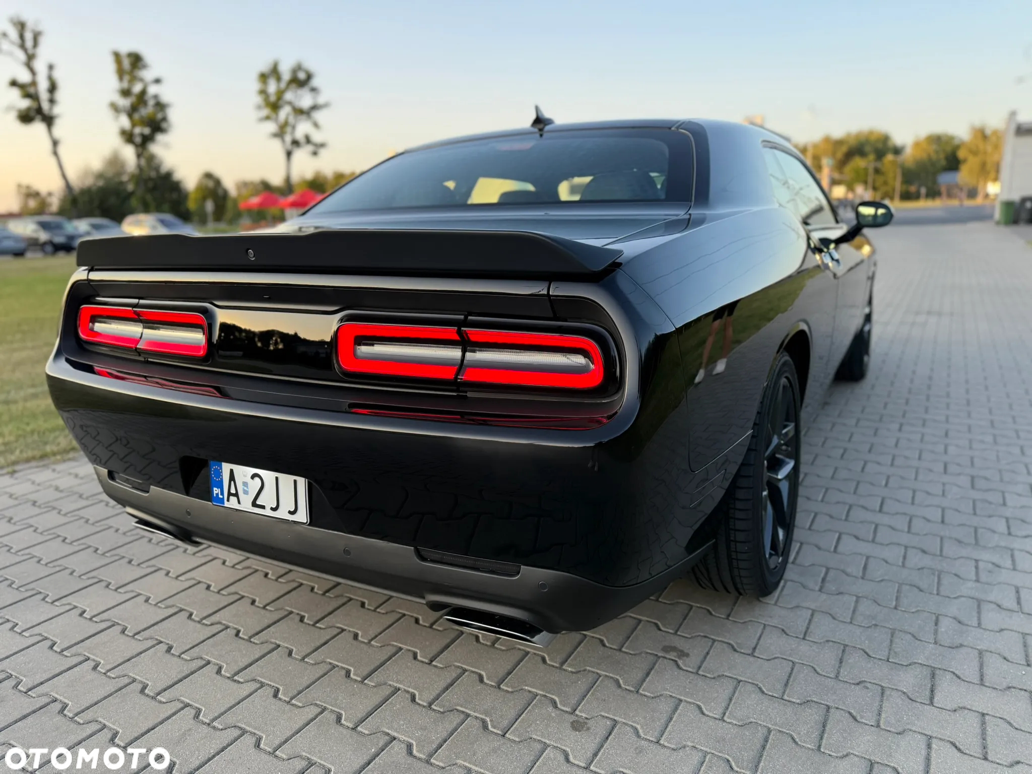 Dodge Challenger - 6