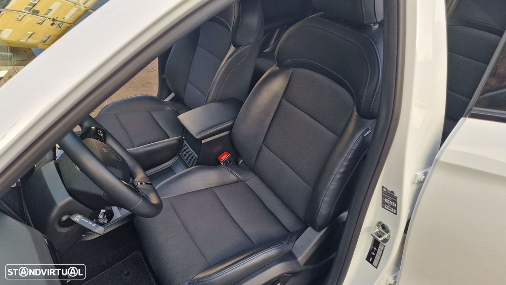 MG MG4 64 kWh Luxury - 29