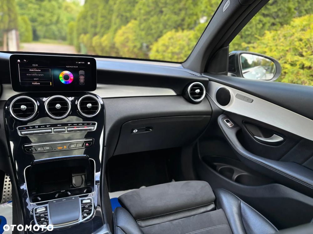 Mercedes-Benz GLC 220 d 4Matic 9G-TRONIC AMG Line - 22