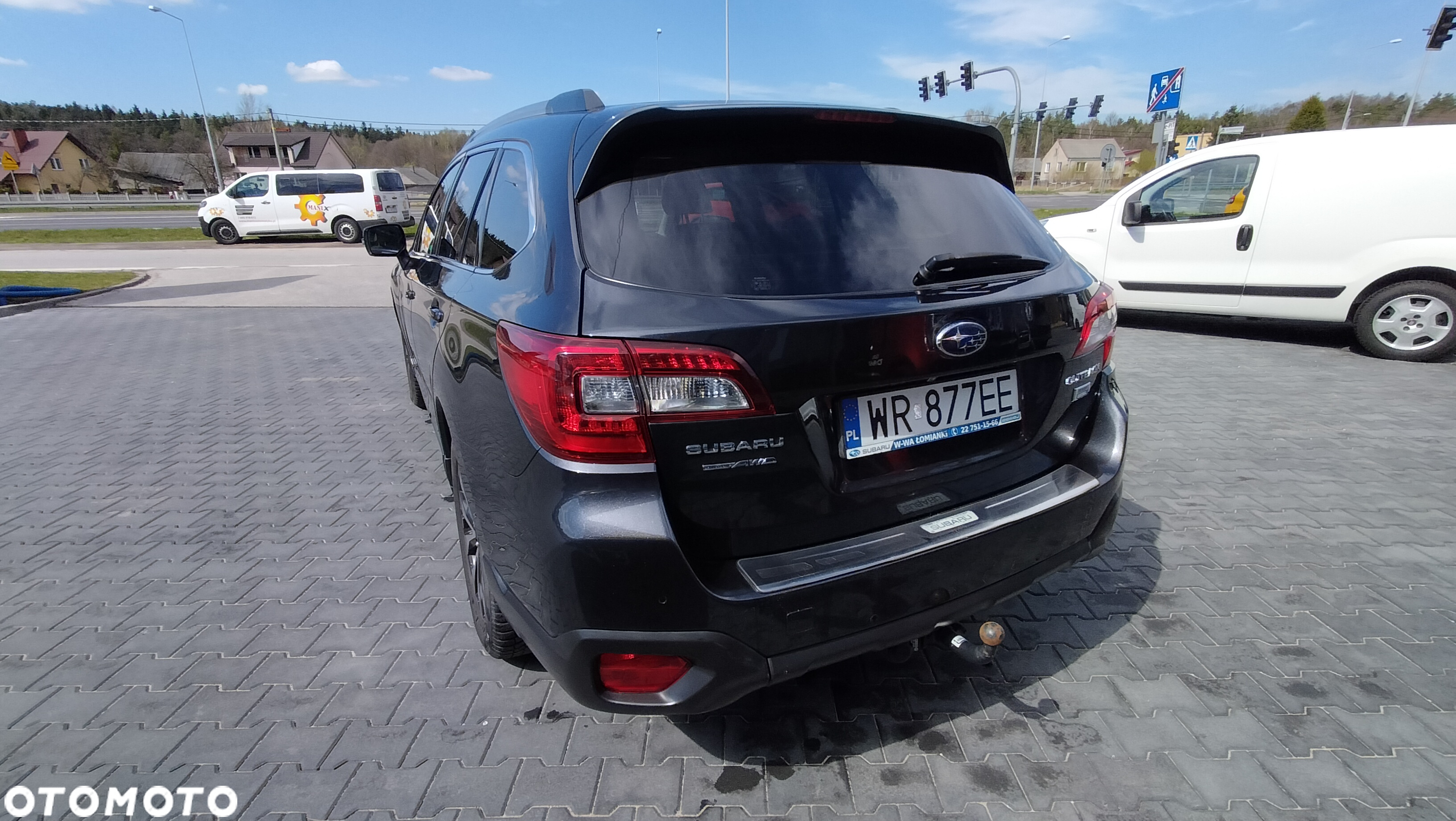 Subaru Outback 2.0D Exclusive Lineartronic - 17