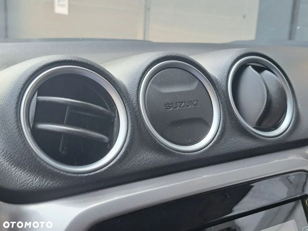 Suzuki Vitara 1.4 Boosterjet SHVS Premium 2WD - 34