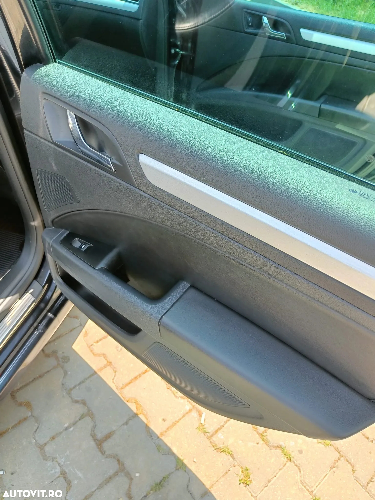 Skoda Superb 2.0 TDI DSG Elegance - 26