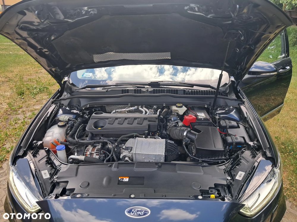 Ford Mondeo - 32
