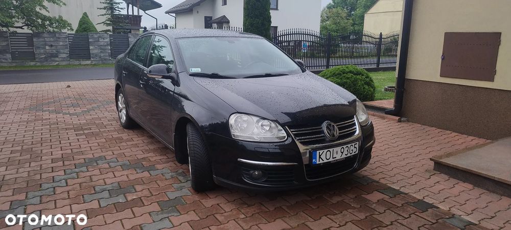 Volkswagen Jetta 1.6 TDI Comfortline - 2