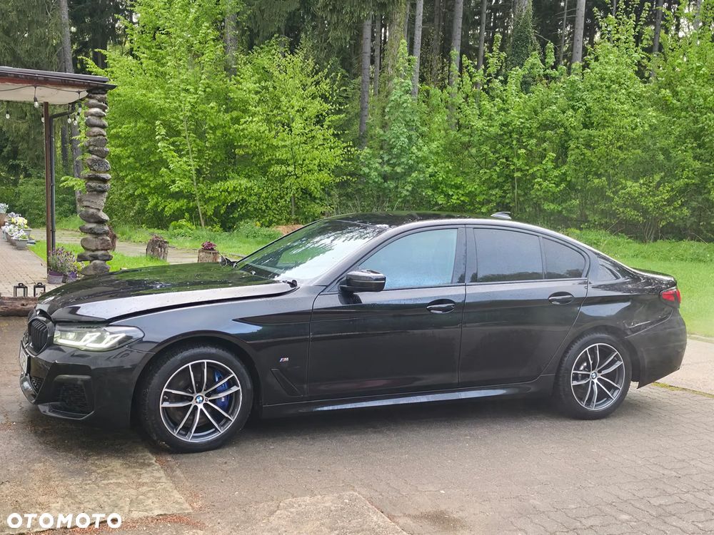 BMW Seria 5 540i xDrive mHEV M Sport sport - 13