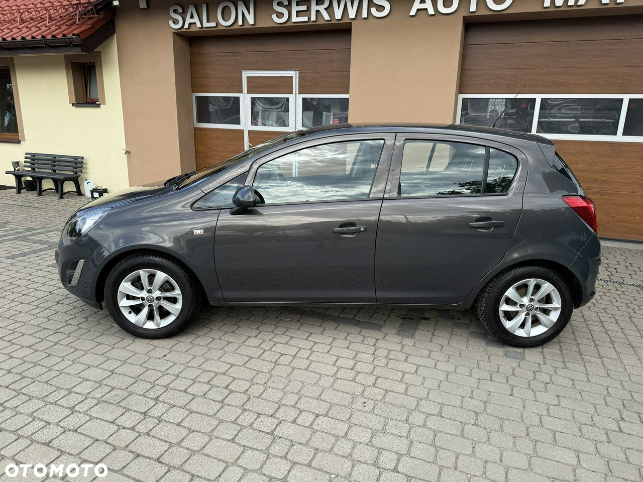 Opel Corsa 1.4 16V Active - 11