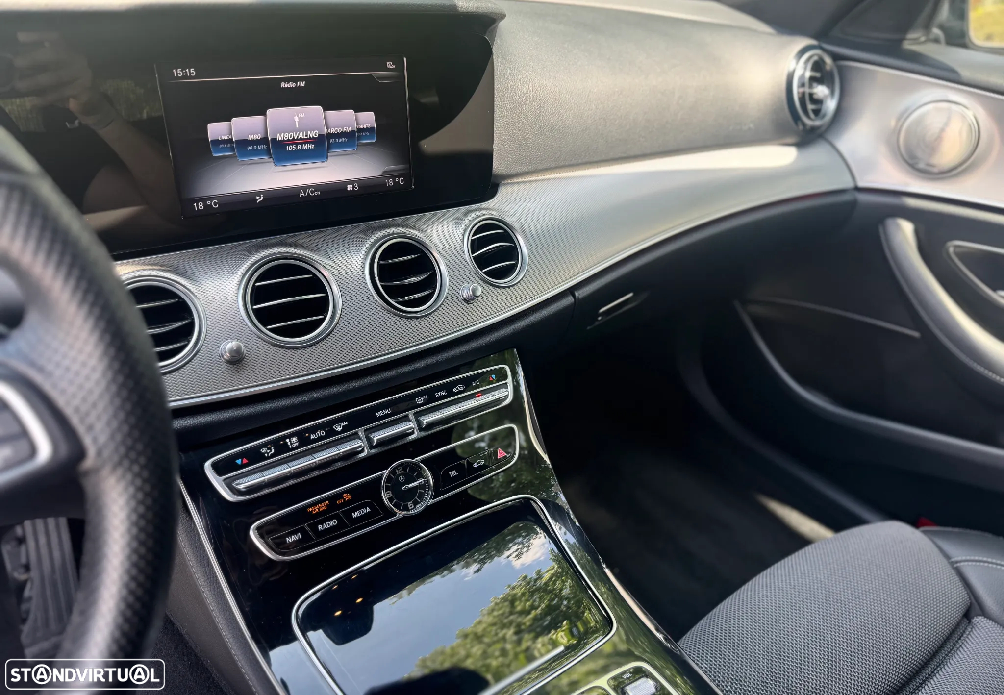 Mercedes-Benz E 220 d AMG Line - 25