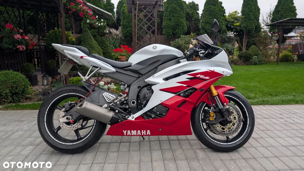 Yamaha R6 - 1