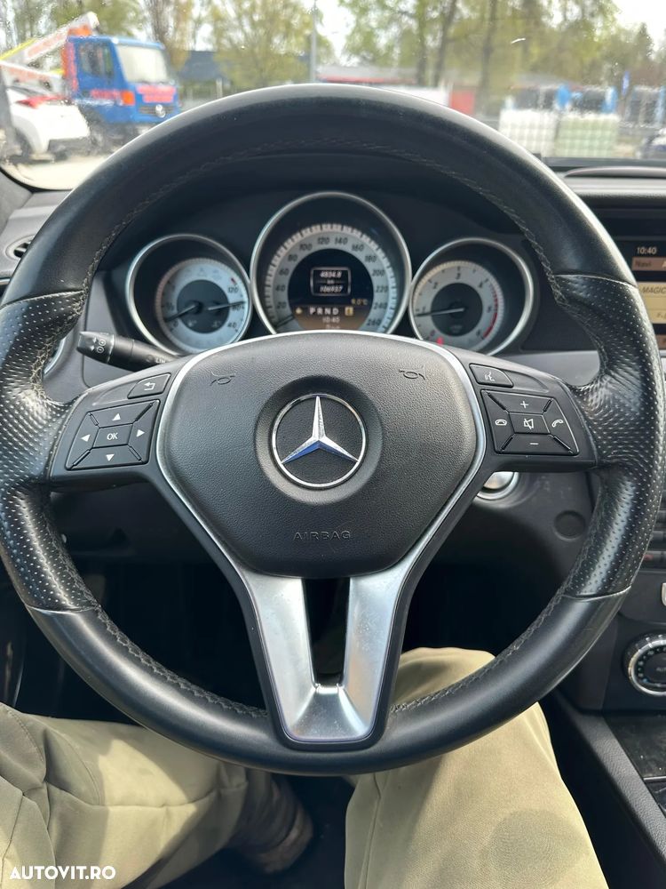 Mercedes-Benz C 200 CDI DPF (BlueEFFICIENCY) 7G-TRONIC Avantgarde - 3