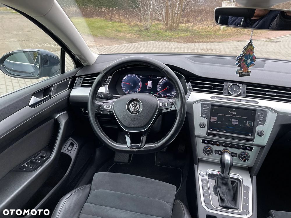 Volkswagen Passat Variant 2.0 TDI SCR 4Motion DSG (BMT) Highline - 9