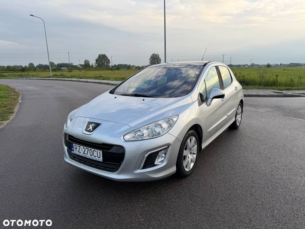 Peugeot 308 - 1