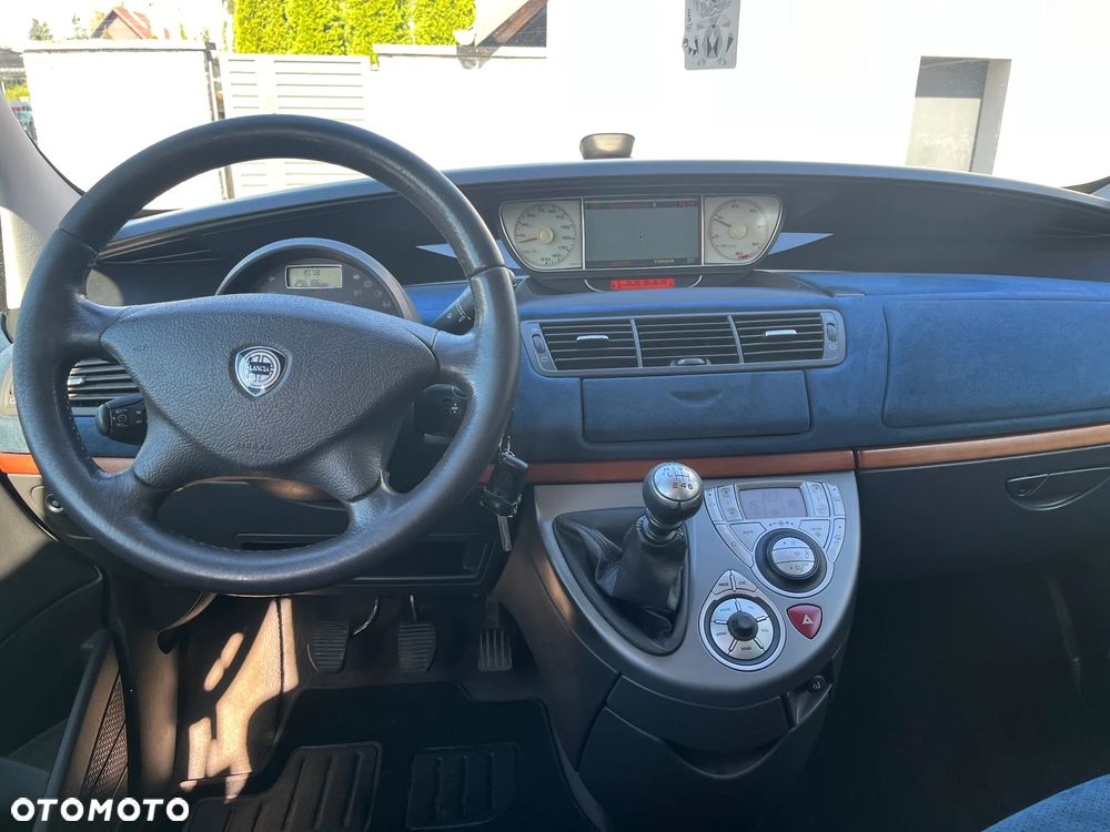 Lancia Phedra 2.0 Multijet 16v DPF Executive - 25