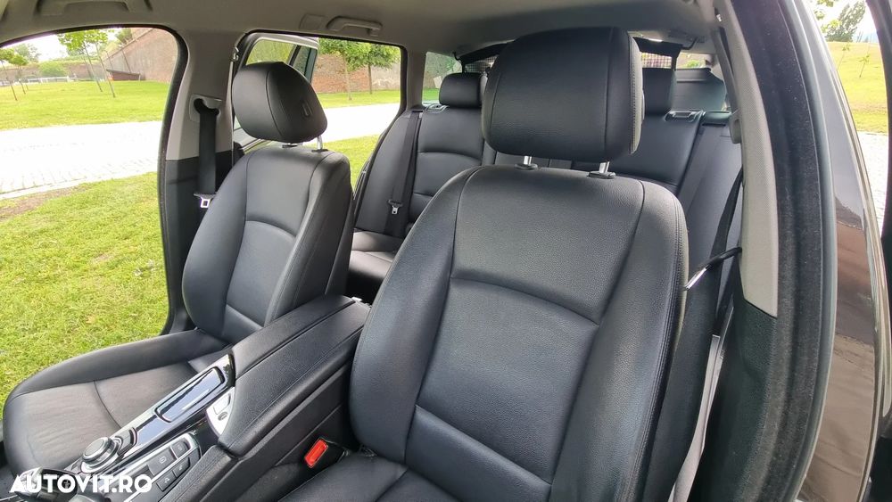 BMW Seria 5 520d xDrive AT - 14