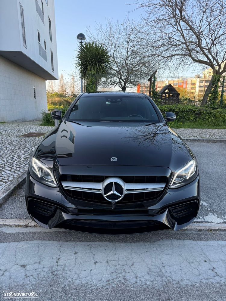 Mercedes-Benz E 300 d AMG - 1