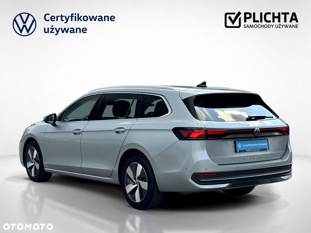 Volkswagen Passat - 9
