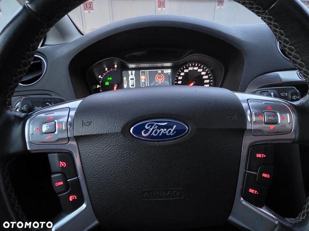 Ford S-Max 2.0 TDCi DPF Titanium X - 20
