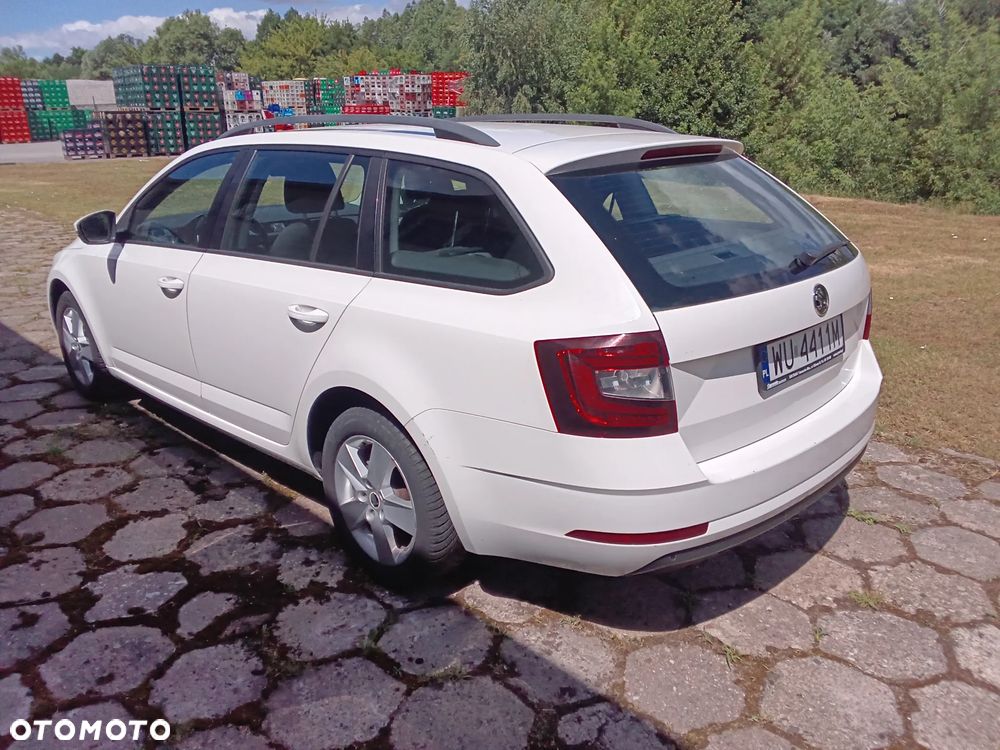 Skoda Octavia 1.6 TDI Ambition - 4