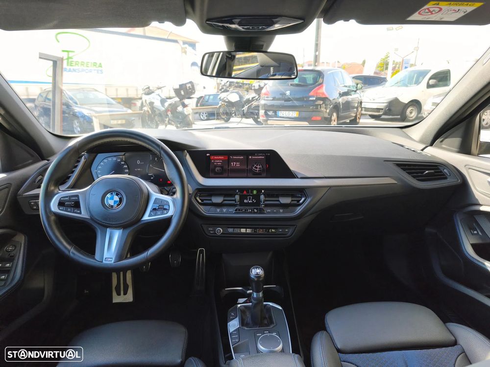 BMW 116 d Pack Desportivo M - 12