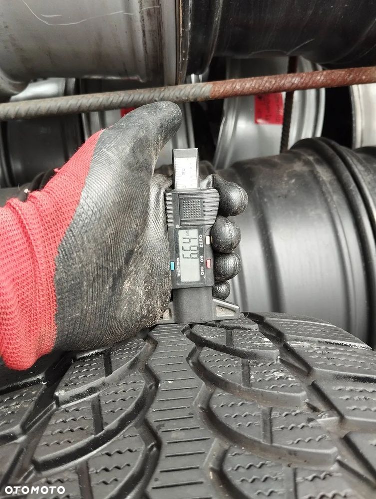 Bridgestone Blizzak LM-32 245 45 19 2szt - 4