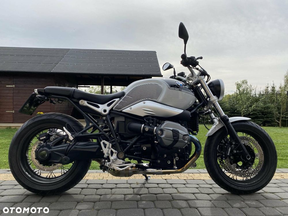 BMW R - 9
