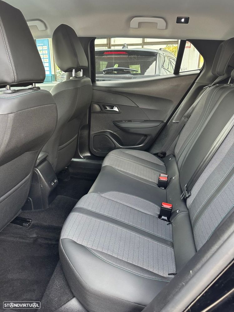 Peugeot 2008 PureTech 130 EAT8 Allure - 16