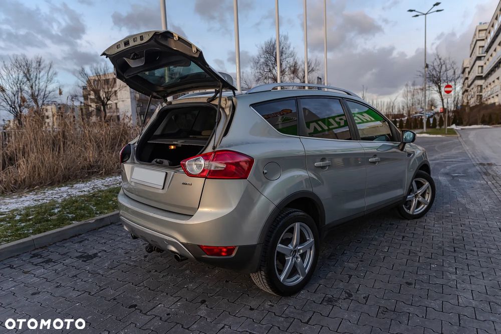 Ford Kuga 2.0 TDCi 4x4 Titanium - 20