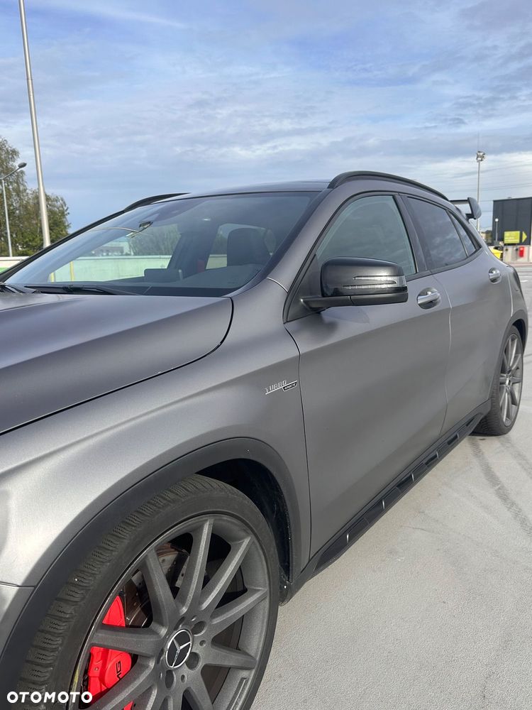 Mercedes-Benz GLA AMG 45 4-Matic - 32