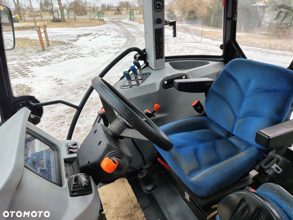 New Holland - 2
