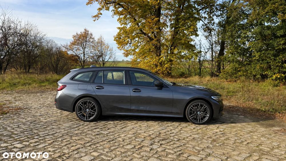 BMW Seria 3 320d - 4